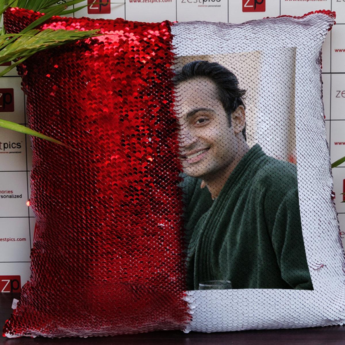 Red Square Magic Pillow