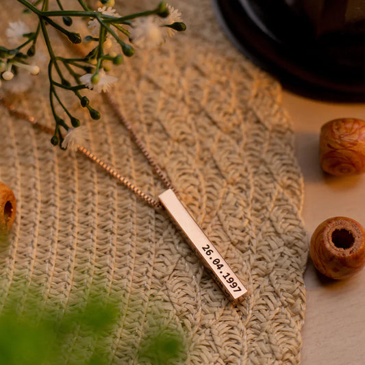 Personalized Name Bar Necklace - Gold-Plated Metal Bar Pendant for Women