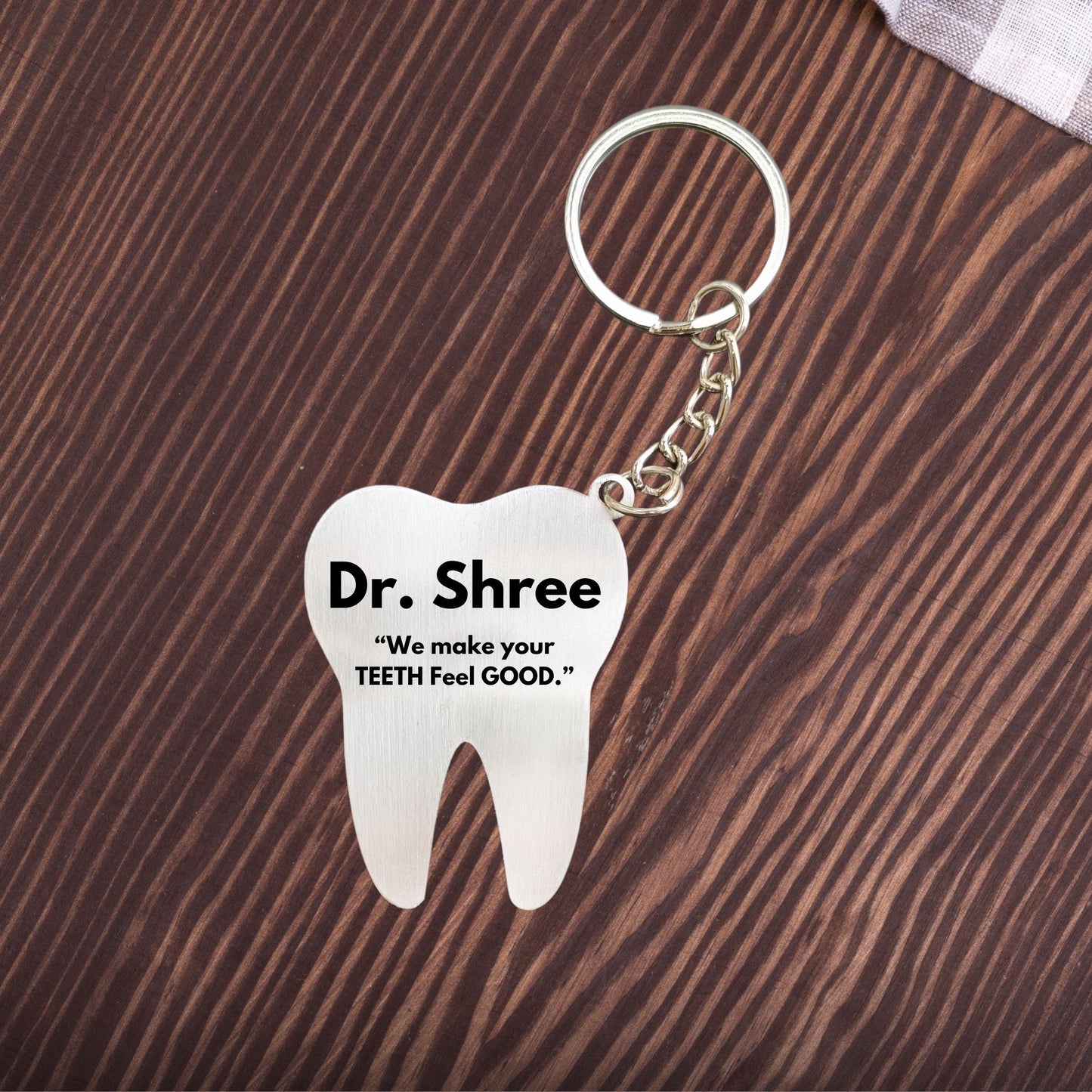 Best Gift For Dentist – Personalized Tooth Keychain – Personalized Gifts For Dental Doctors