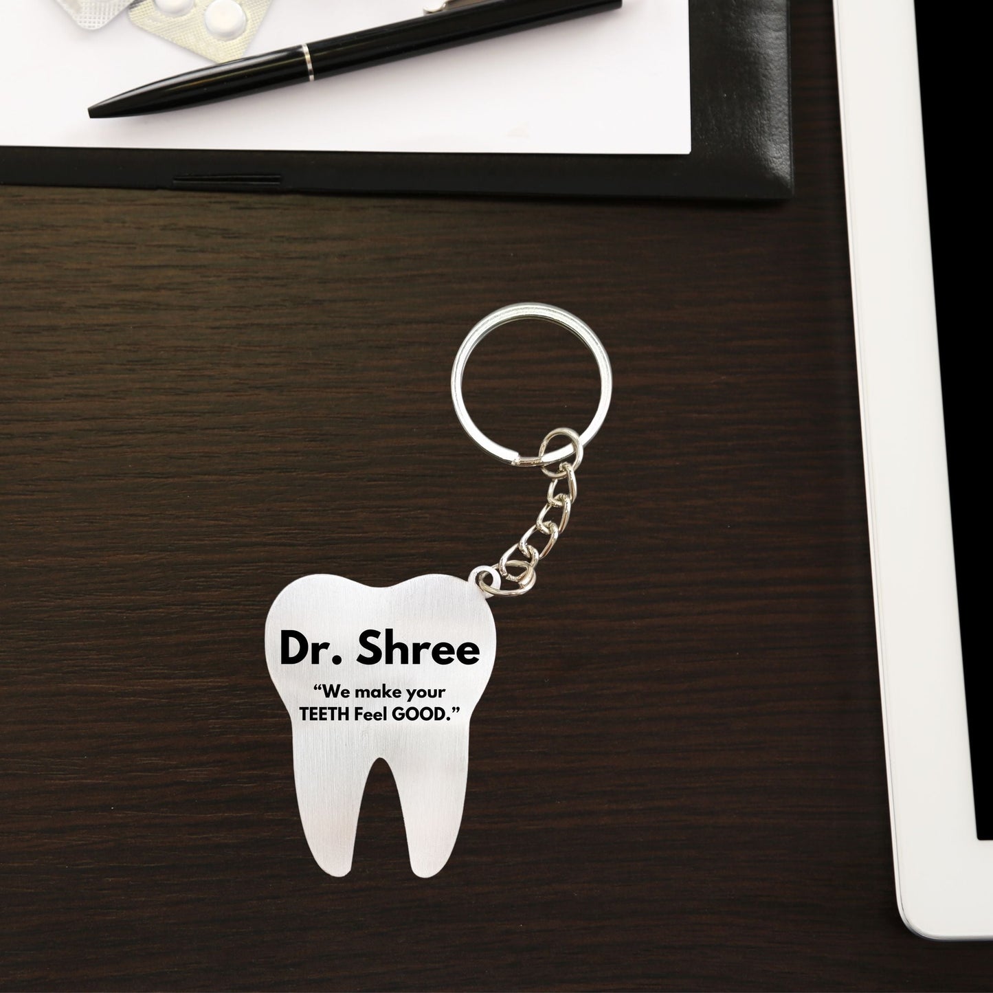 Best Gift For Dentist – Personalized Tooth Keychain – Personalized Gifts For Dental Doctors