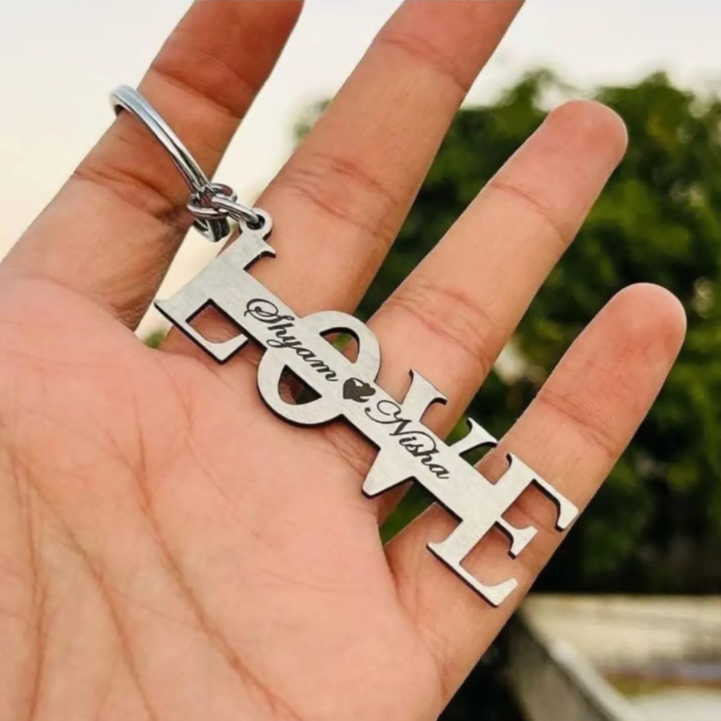 Express Your Love: Personalized Metal Keychain for Valentine's Day